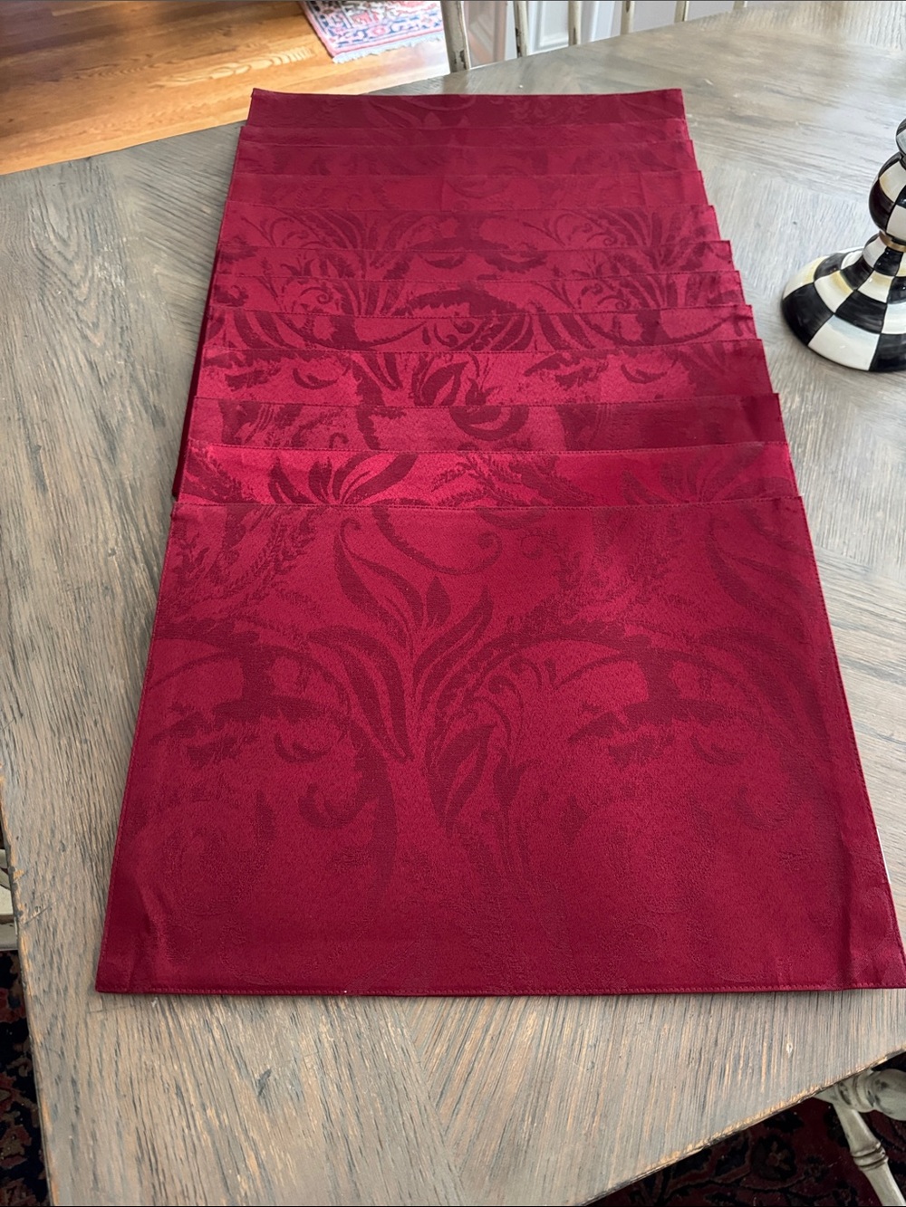 Elegant Damask Burgundy Place Mat Set